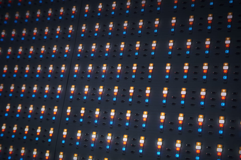 LiteMat Spectrum 4 Full RGB+W LED - 04